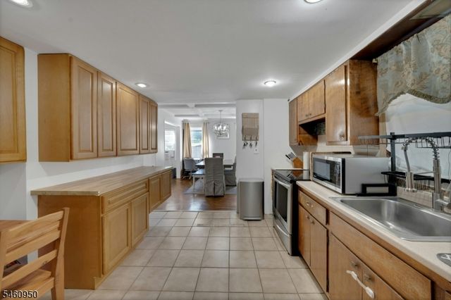 62 Elliot Pl, East Orange City, NJ 07018