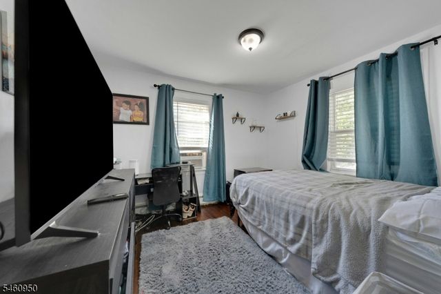 62 Elliot Pl, East Orange City, NJ 07018
