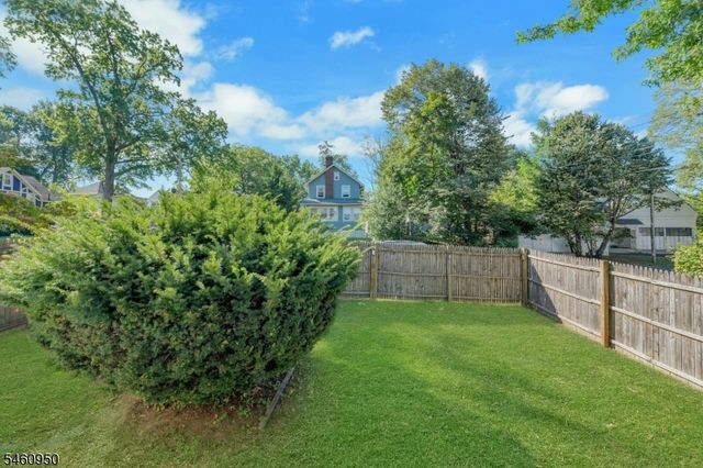 62 Elliot Pl, East Orange City, NJ 07018