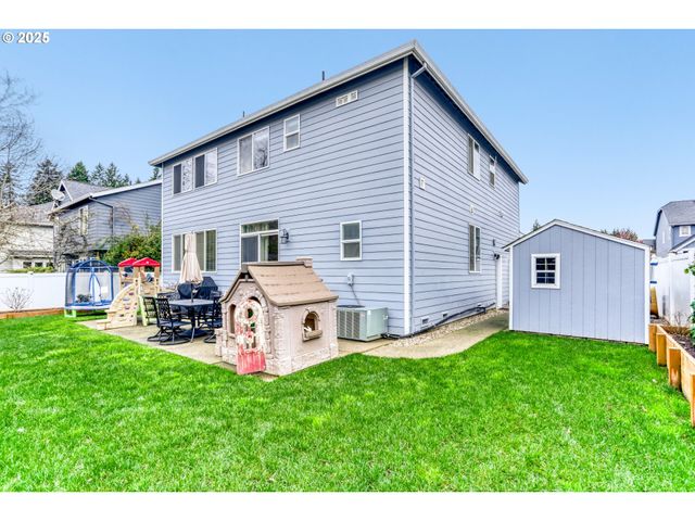 821 N 27TH Ave, Cornelius, OR 97113