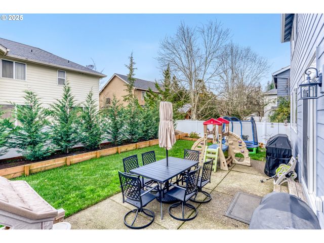 821 N 27TH Ave, Cornelius, OR 97113