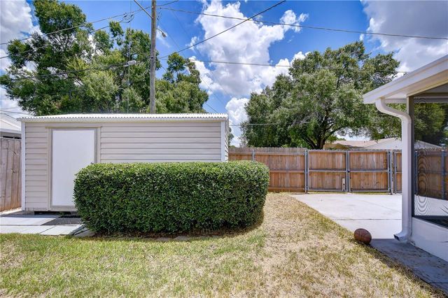 2101 W HAMILTON AVENUE, Tampa, FL 33604