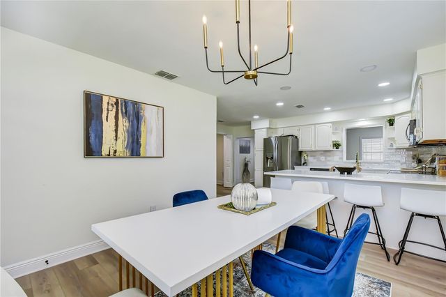 2101 W HAMILTON AVENUE, Tampa, FL 33604