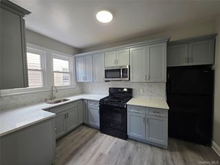 147 Jericho Turnpike 2, Mineola, NY 11501