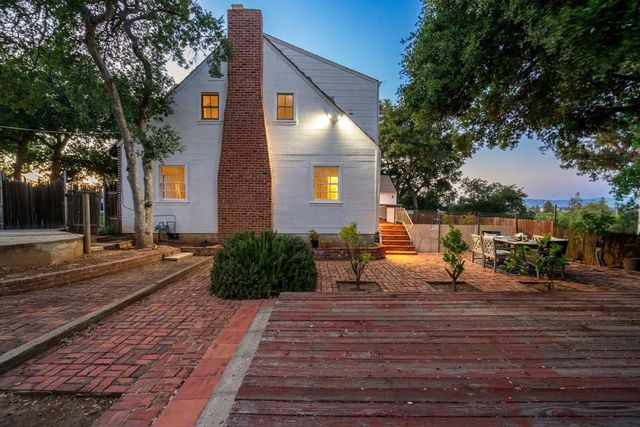 17088 Summit Way, Los Gatos, CA 95030