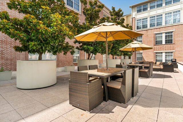 2305 Worthington Street 134, Dallas, TX 75204