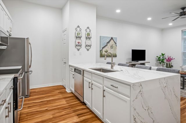 2305 Worthington Street 134, Dallas, TX 75204