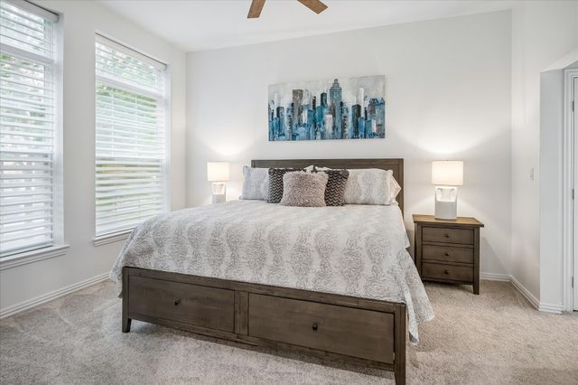 2305 Worthington Street 134, Dallas, TX 75204