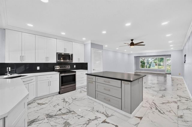 2284 SPANISH DRIVE 6, Clearwater, FL 33763