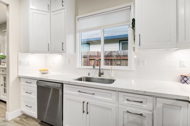 555 A St, Lincoln, CA 95648