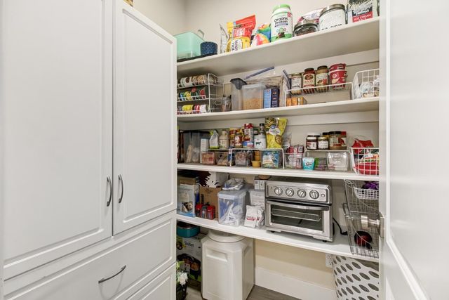 555 A St, Lincoln, CA 95648