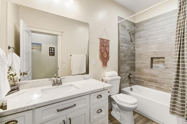 555 A St, Lincoln, CA 95648