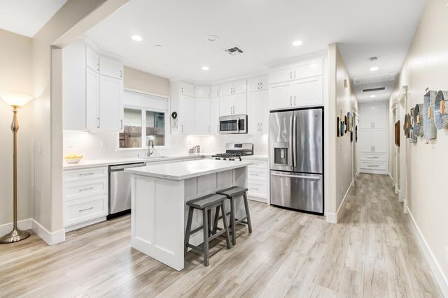 555 A St, Lincoln, CA 95648