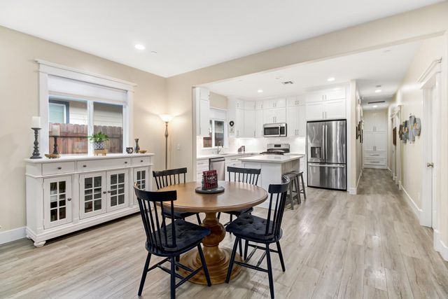 555 A St, Lincoln, CA 95648