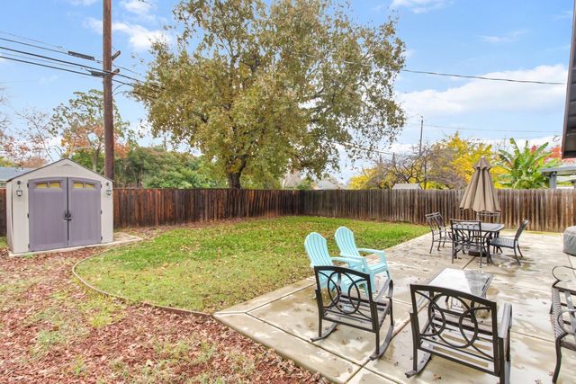 555 A St, Lincoln, CA 95648