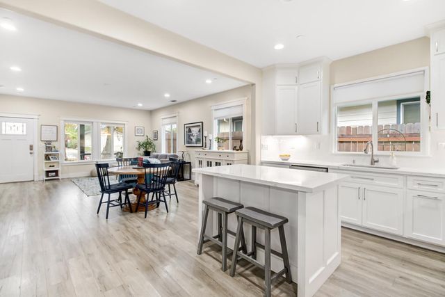 555 A St, Lincoln, CA 95648