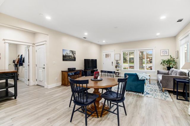 555 A St, Lincoln, CA 95648