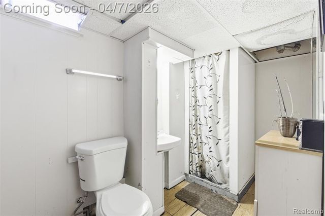 16754 Lola Drive, Redford, MI 48240