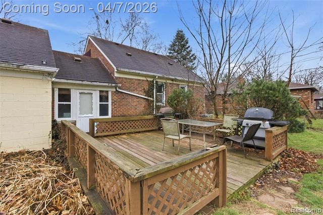 16754 Lola Drive, Redford, MI 48240