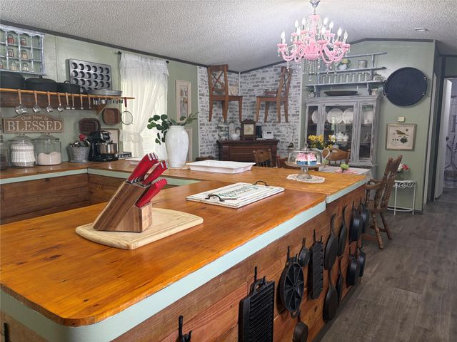 585 Hunter Road, Livingston, TX 77351