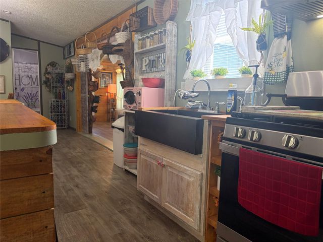 585 Hunter Road, Livingston, TX 77351