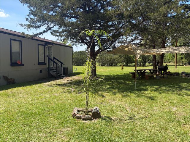 585 Hunter Road, Livingston, TX 77351