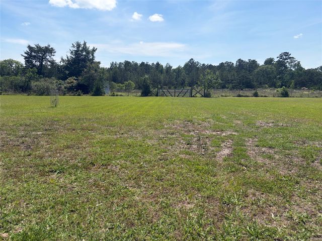585 Hunter Road, Livingston, TX 77351