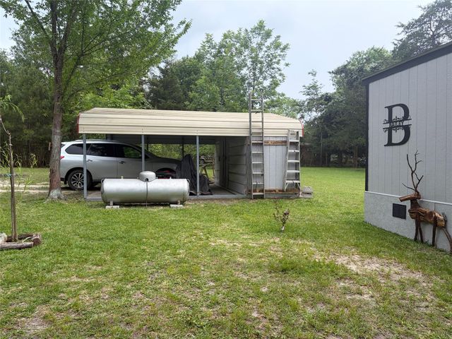 585 Hunter Road, Livingston, TX 77351