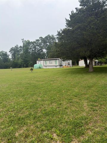 585 Hunter Road, Livingston, TX 77351