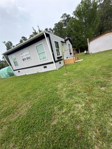 585 Hunter Road, Livingston, TX 77351