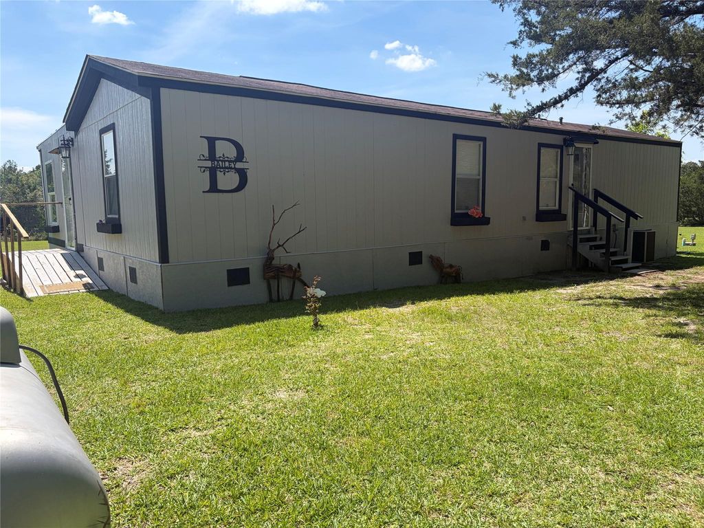 585 Hunter Road, Livingston, TX 77351