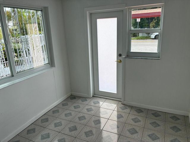 2828 SW 2nd Street, Miami, FL 33135