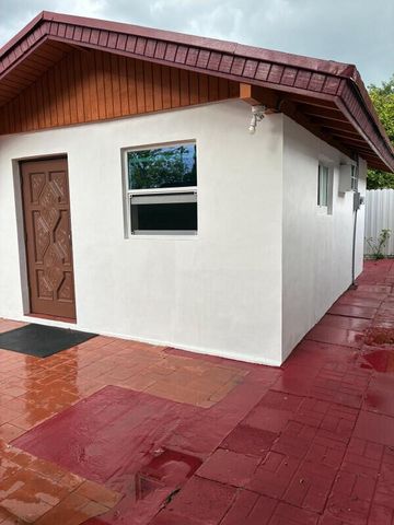 2828 SW 2nd Street, Miami, FL 33135