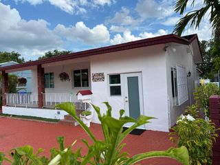 2828 SW 2nd Street, Miami, FL 33135