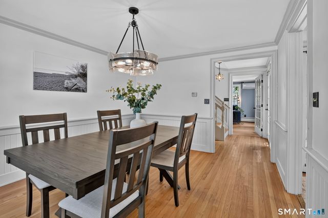 8 Virginia Lane, Simsbury, CT 06070