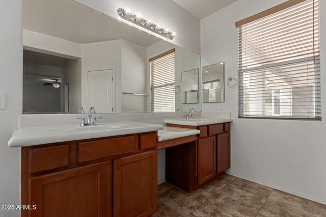 7205 W ELLIS Street, Laveen, AZ 85339