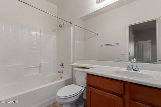 7205 W ELLIS Street, Laveen, AZ 85339