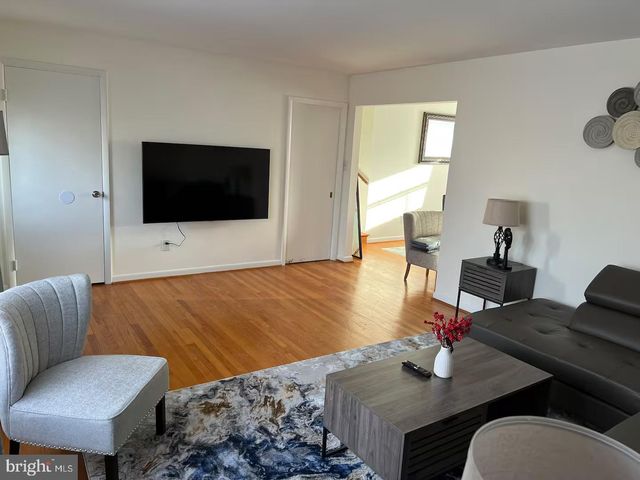 6711 BEDDOO ST, Alexandria, VA 22303