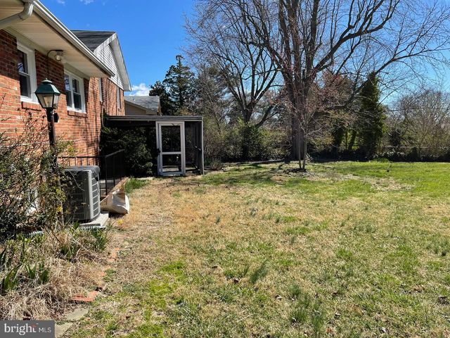 6711 BEDDOO ST, Alexandria, VA 22303