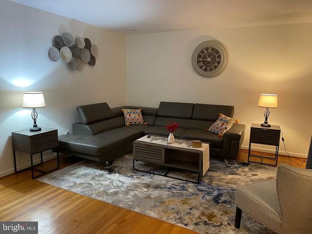 6711 BEDDOO ST, Alexandria, VA 22303