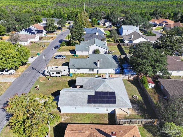 479 Cascabellas St, Mary Esther, FL 32569