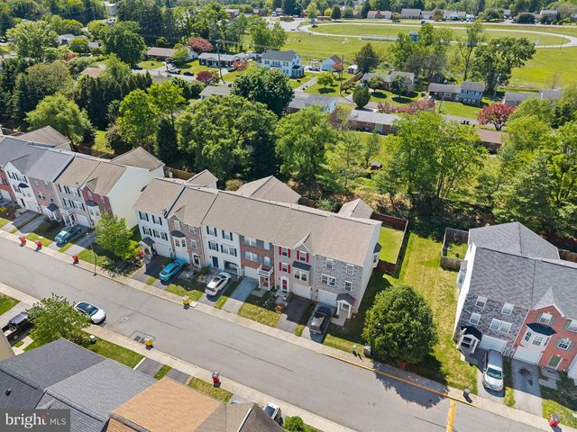 101 ELDON DR, Charles Town, WV 25414