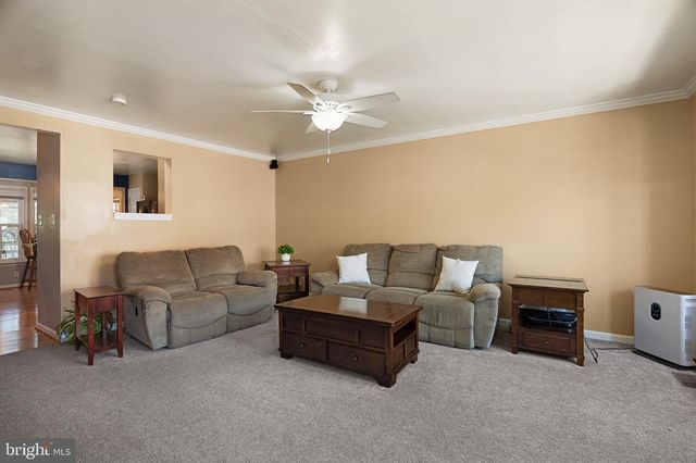 101 ELDON DR, Charles Town, WV 25414