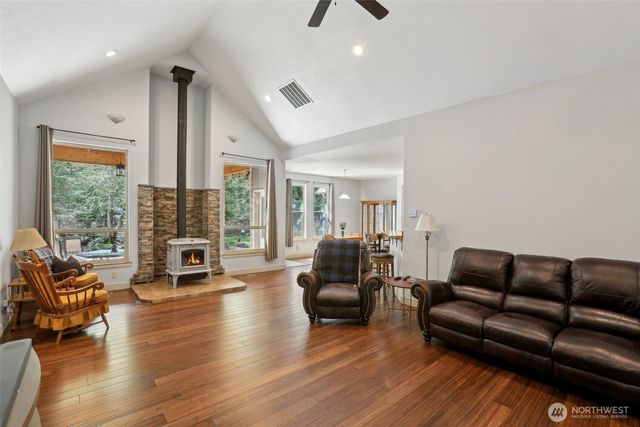 230 Riley Court, Toutle, WA 98649