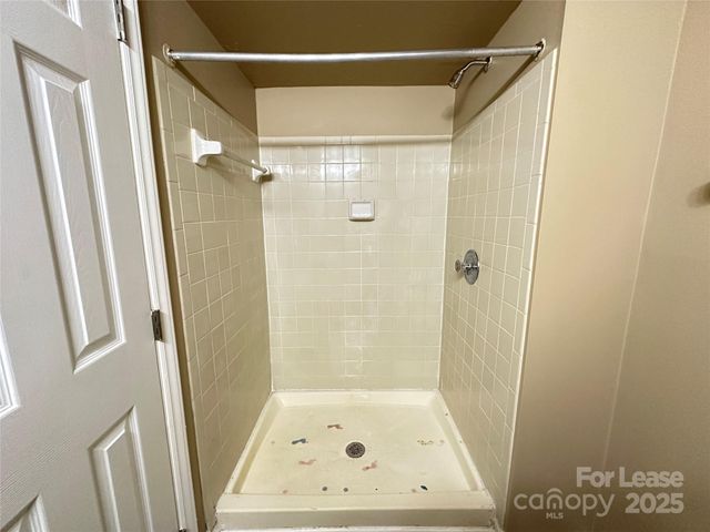 9520 Shannon Green Drive E, Charlotte, NC 28213