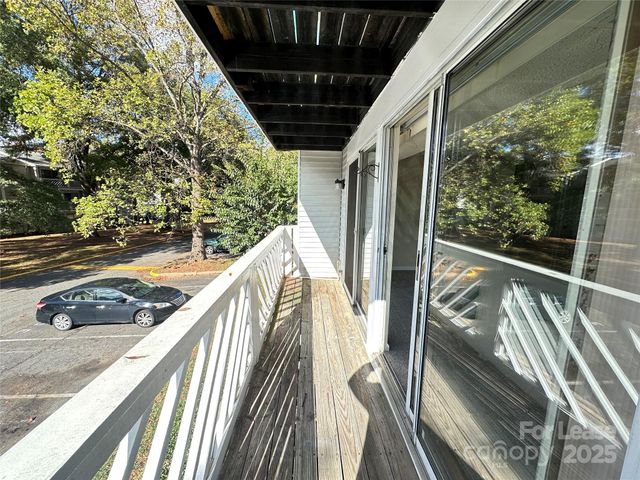 9520 Shannon Green Drive E, Charlotte, NC 28213