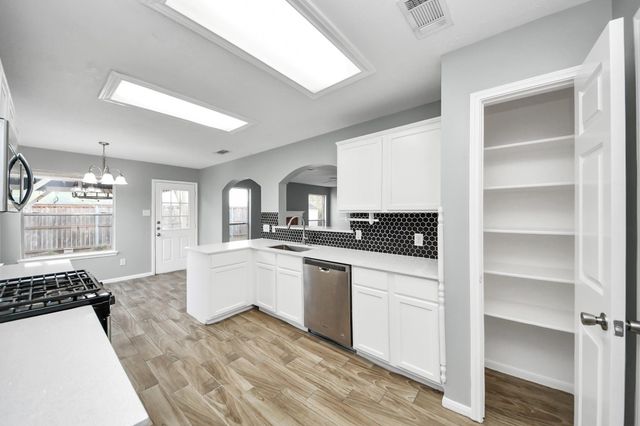 4805 E Columbary Drive, Rosenberg, TX 77471