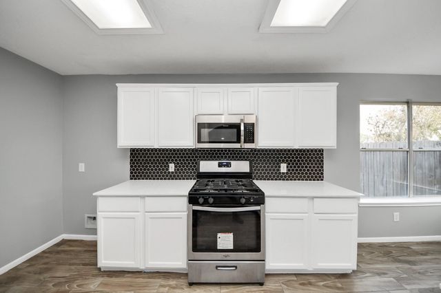 4805 E Columbary Drive, Rosenberg, TX 77471