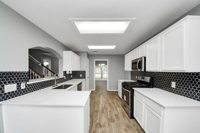 4805 E Columbary Drive, Rosenberg, TX 77471