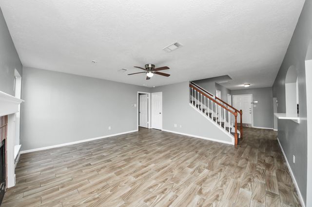 4805 E Columbary Drive, Rosenberg, TX 77471